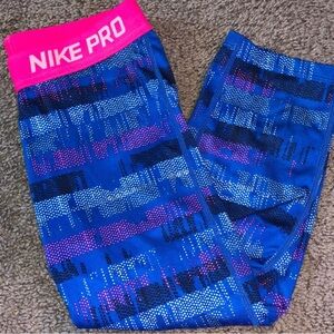 Nike Pro Patterned Cropped Leggings